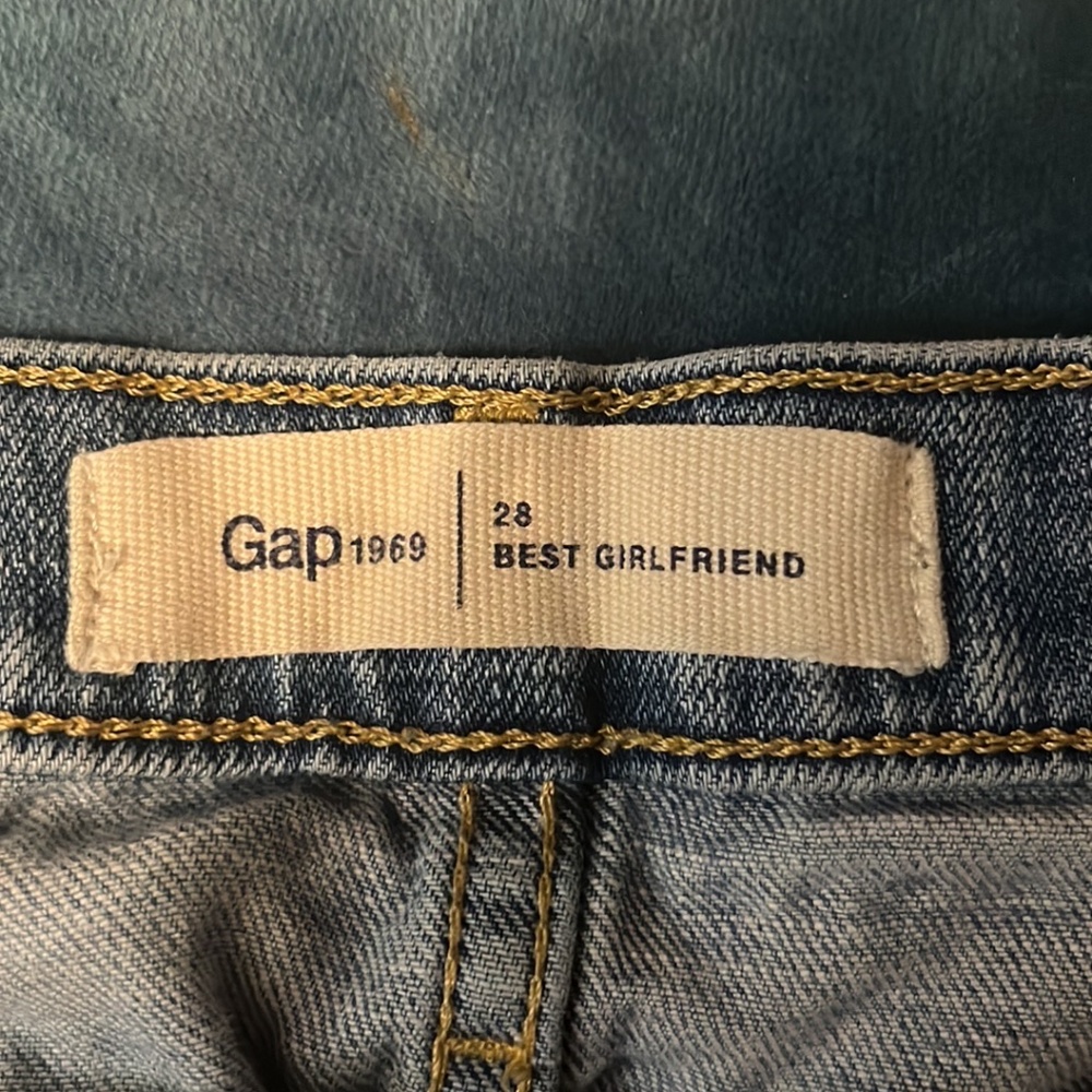 Gap women’s size 28 pants